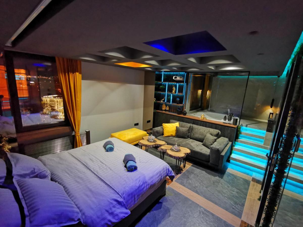 Smart Luxury Penthouse Suites - Private Sauna, Hot-Tub, Home Cinema At The Best Location In Skopje Exterior photo