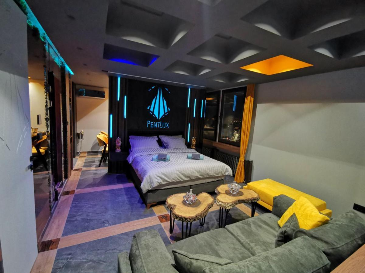 Smart Luxury Penthouse Suites - Private Sauna, Hot-Tub, Home Cinema At The Best Location In Skopje Exterior photo