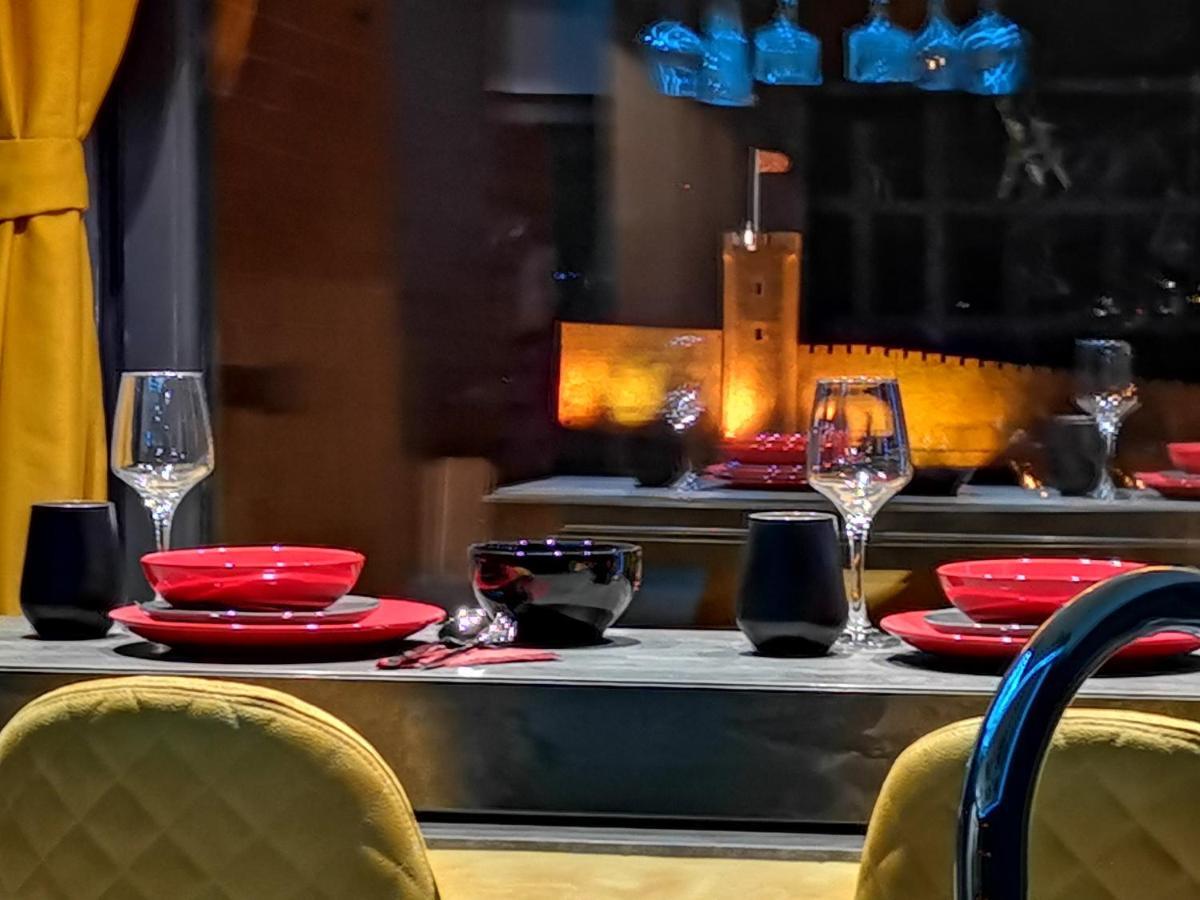 Smart Luxury Penthouse Suites - Private Sauna, Hot-Tub, Home Cinema At The Best Location In Skopje Exterior photo